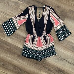 Tea & Cup Blue pink and green shorts romper size Small